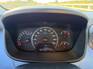 Hyundai i 10 2015-thumb-15