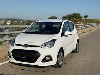 Hyundai i 10 2015-thumb-1
