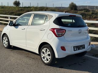 Hyundai i 10 2015-thumb-8