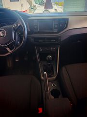 Volkswagen Polo 2020-thumb-11