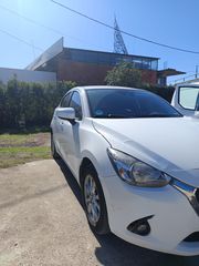 Mazda 2 2016 MAZDA 2-thumb-1