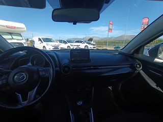 Mazda 2 2016 MAZDA 2-thumb-3