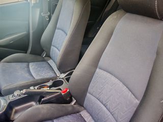 Mazda 2 2016 MAZDA 2-thumb-9