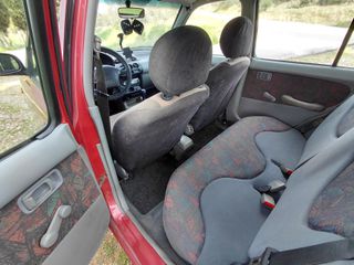 Nissan Micra 1999-thumb-10