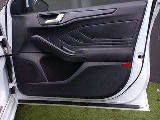 Ford Focus 2019 ST-LINE 16900 ΓΙΑ ΣΥΜΒΑΤΙΚΟ ΙΧ-1ΧΡ.ΕΓΓΥΗΣΗ-thumb-38