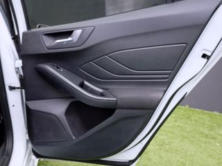 Ford Focus 2019 ST-LINE 16900 ΓΙΑ ΣΥΜΒΑΤΙΚΟ ΙΧ-1ΧΡ.ΕΓΓΥΗΣΗ-thumb-40