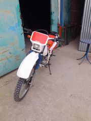 Honda XLR 1996-thumb-1