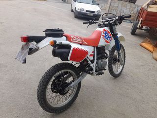 Honda XLR 1996-thumb-6