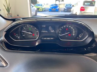 Peugeot 208 2019 1.2 PURETECH 75-thumb-13