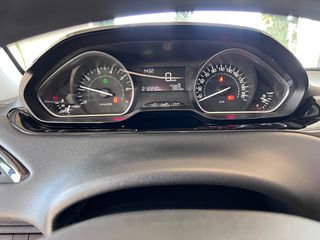 Peugeot 208 2019 1.2 PURETECH 75-thumb-12
