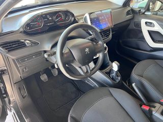 Peugeot 208 2019 1.2 PURETECH 75-thumb-11