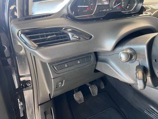 Peugeot 208 2019 1.2 PURETECH 75-thumb-14