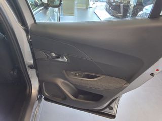 Peugeot 2008 2025 2008 Style Hybrid-thumb-5