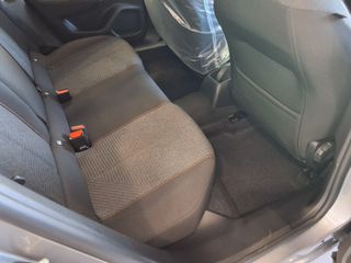 Peugeot 2008 2025 2008 Style Hybrid-thumb-6
