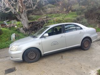 Toyota Avensis 2004