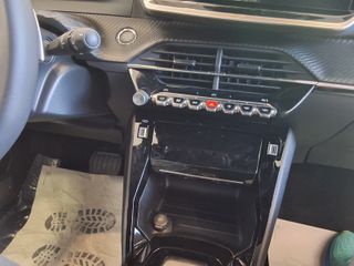 Peugeot 2008 2025 Hybrid 110 e DSc6 Allure-thumb-4