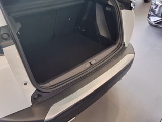 Peugeot 2008 2025 1,2 pure Tech 100 style-thumb-6