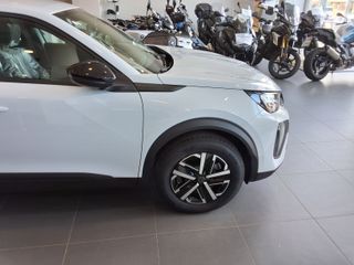 Peugeot 2008 2025 1,2 pure Tech 100 style-thumb-10