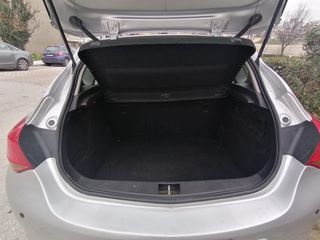 Opel Astra 2010 1.4-thumb-6