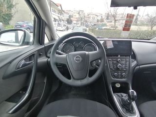 Opel Astra 2010 1.4-thumb-9