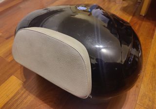 Γνήσιο Μαύρο Βαλιτσάκι Piaggio 46lt-thumb-1