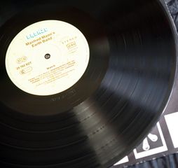 MANFRED MANN'S EARTH BAND-WATCH-thumb-8