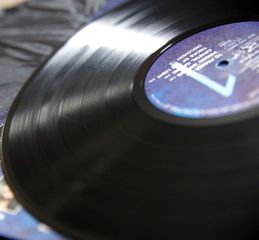 MIKE OLDFIELD-DISCOVERY-thumb-8