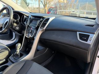 Hyundai i 30 2016-thumb-20