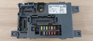 OPEL CORSA D 13142240 JM