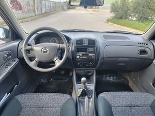 Mazda 323 2000 1300cc-thumb-17