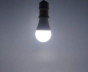 Λάμπα LED - E27 - 18W - 6500K - A - 430043