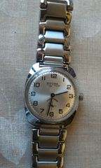 Ρολόι χειρός BIFORA TOP 15, MADE IN GERMANY, κουρδιστό. Διάμετρος κάσας 32 χιλιοστά, χωρίς την κορώνα. Λειτουργικό. Καινούργιο ατσάλινο μπρασελέ.