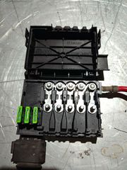 Ασφαλειοθήκη Μπαταριας VW Group  1997-2010 1J0937550AF