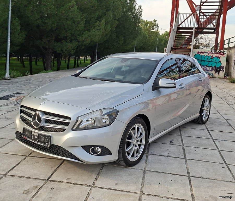 Mercedes-Benz A 180 2013 Style