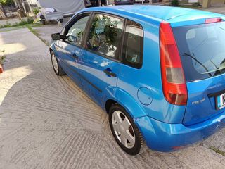 Ford Fiesta 2004 1.4 TITANIUM-thumb-2