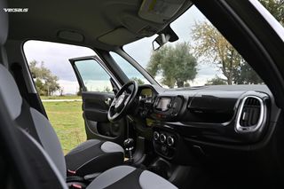 Fiat 500L 2012-thumb-12