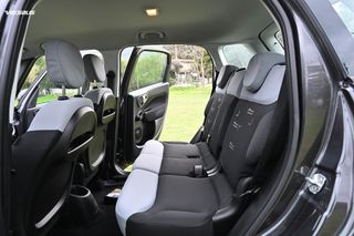Fiat 500L 2012-thumb-18