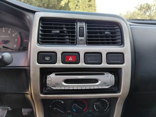 Nissan Almera 1999 Challenger-thumb-16