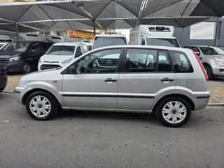 Ford Fusion 2004-thumb-1