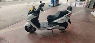 Sym Joyride 200i EVO 2011-thumb-2