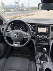 Renault Megane 2020-thumb-8