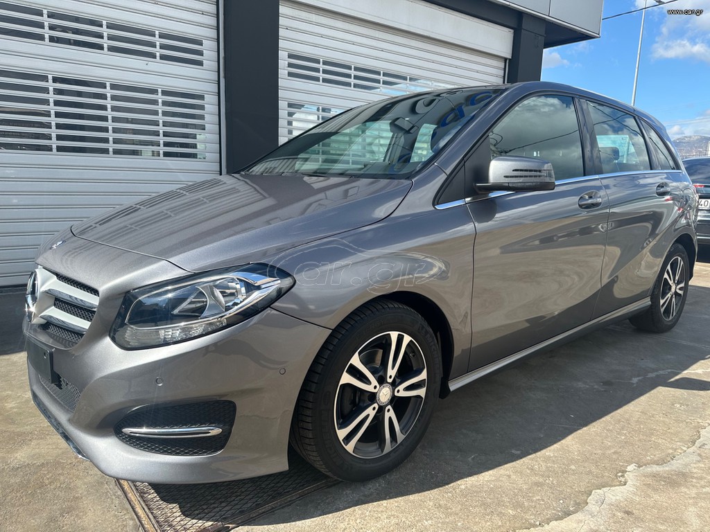 Mercedes-Benz B 180 2016 DIESEL Style Panorama Camera Navi 83.000KM