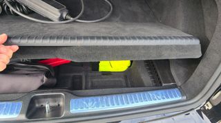 Mercedes-Benz GLC 300 2020 300e_4Matic_Plug-in-thumb-40