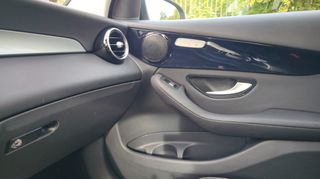 Mercedes-Benz GLC 300 2020 300e_4Matic_Plug-in-thumb-25