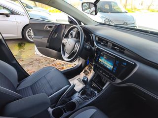 Toyota Auris 2015 1.2  Turbo Desing Edition 2016!!!-thumb-10