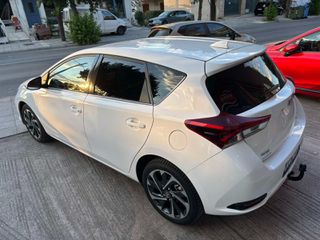 Toyota Auris 2015 1.2  Turbo Desing Edition 2016!!!-thumb-3