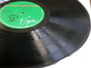 GENESIS - A TRICK OF THE TAIL-thumb-6