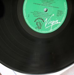 GENESIS - THE LAMB LIES DOWN ON BROADWAY(2LP)-thumb-10