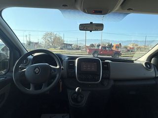 Renault Trafic 2018-thumb-16