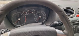 Ford Focus '07-thumb-9